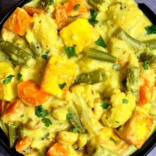 Navratna Korma