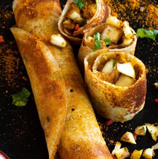 Paneer Masala, Dosa ￼.