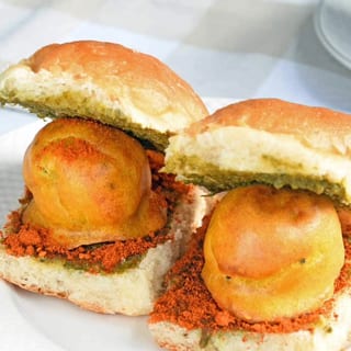 Vada Pav (2Pcs)