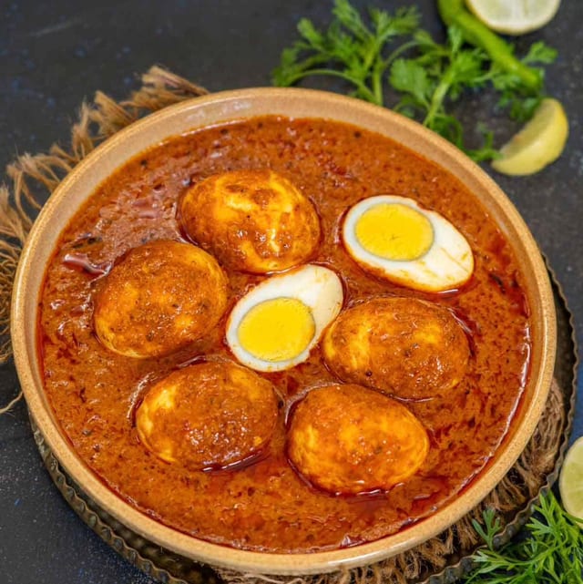 Dhaba Egg Curry.